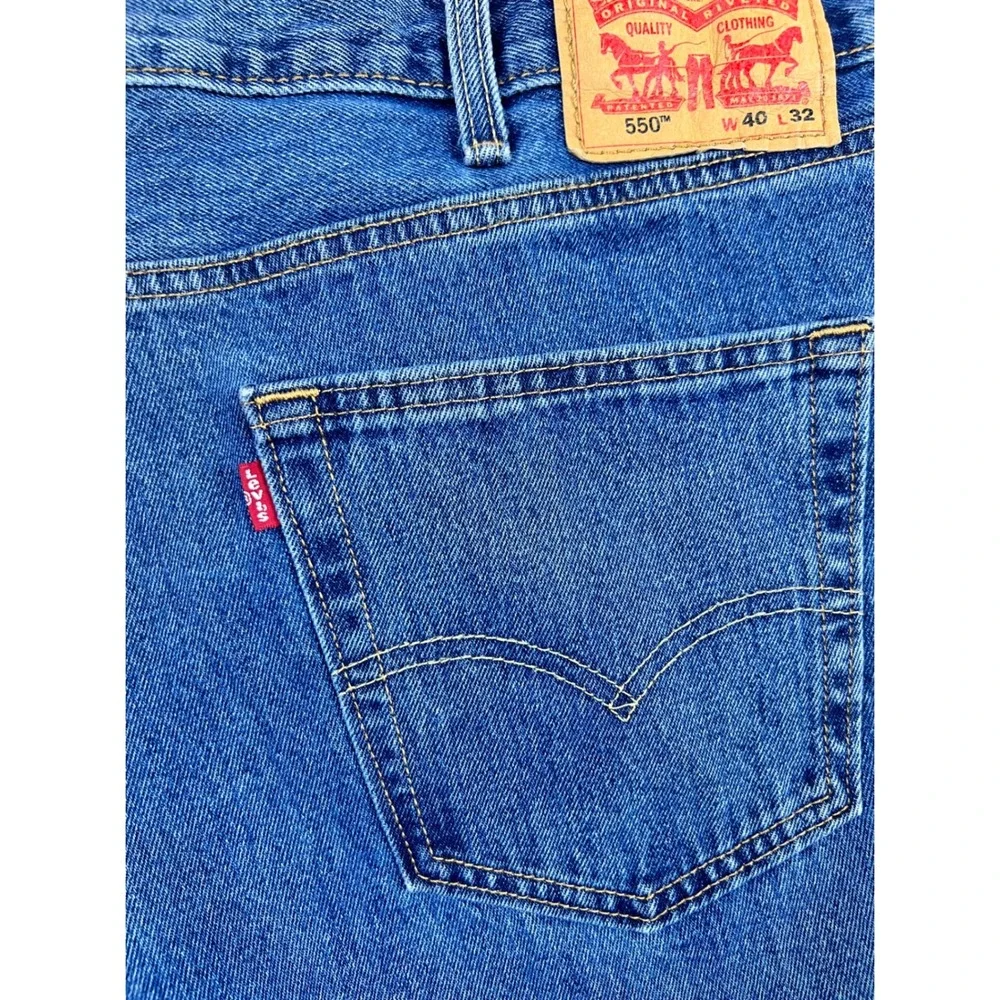 Levis 550 Relaxed Fit Tapered Leg Jeans Mens 40x32 Medium Wash Denim 5-Pocket